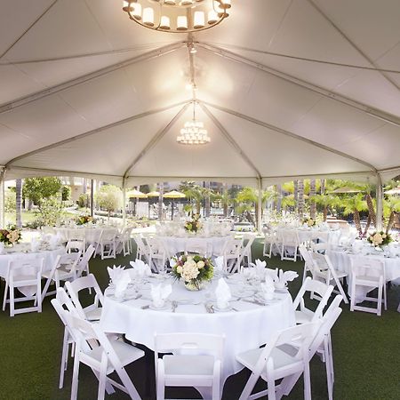 Doubletree By Hilton Ontario Airport Hotell Exteriör bild