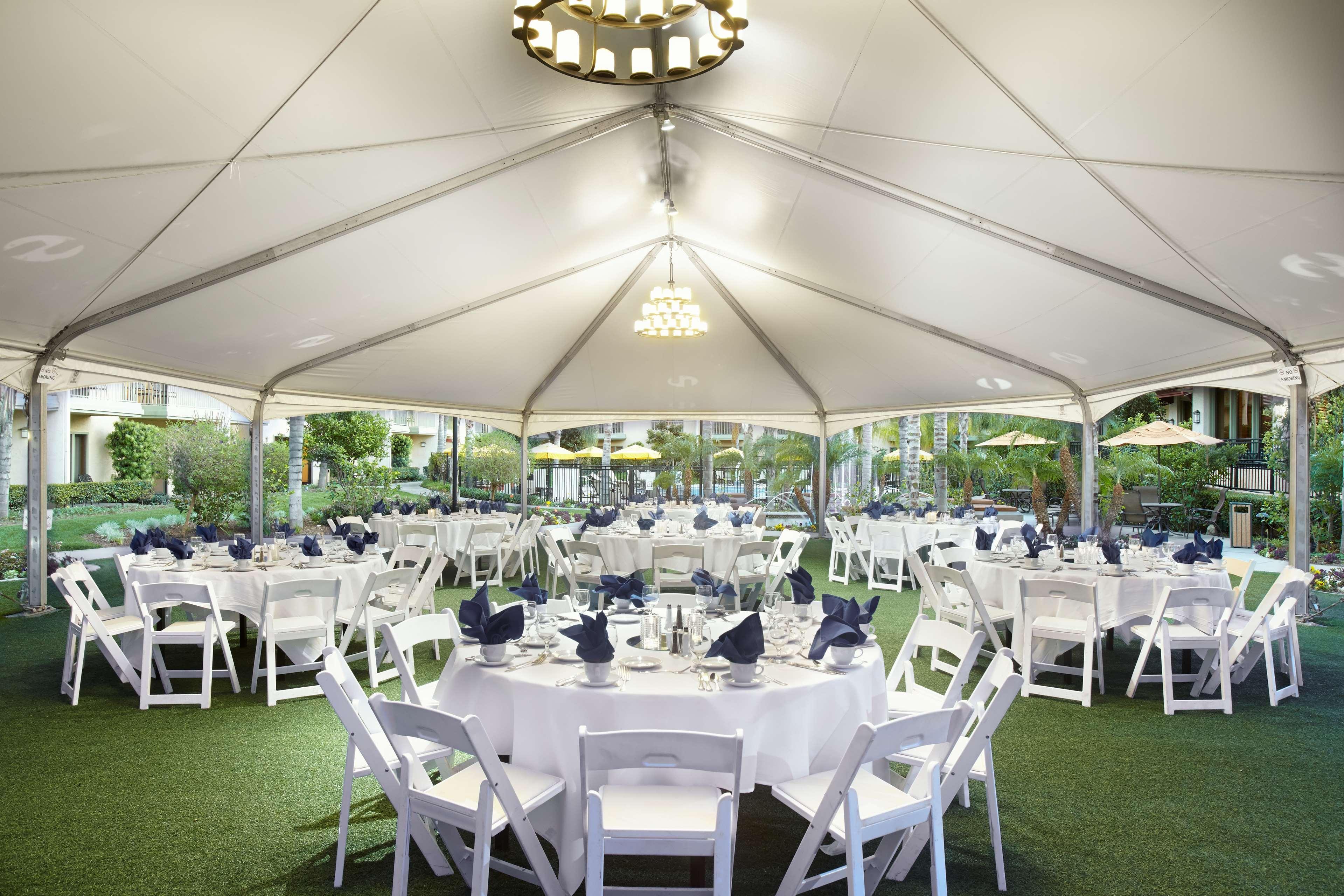 Doubletree By Hilton Ontario Airport Hotell Exteriör bild