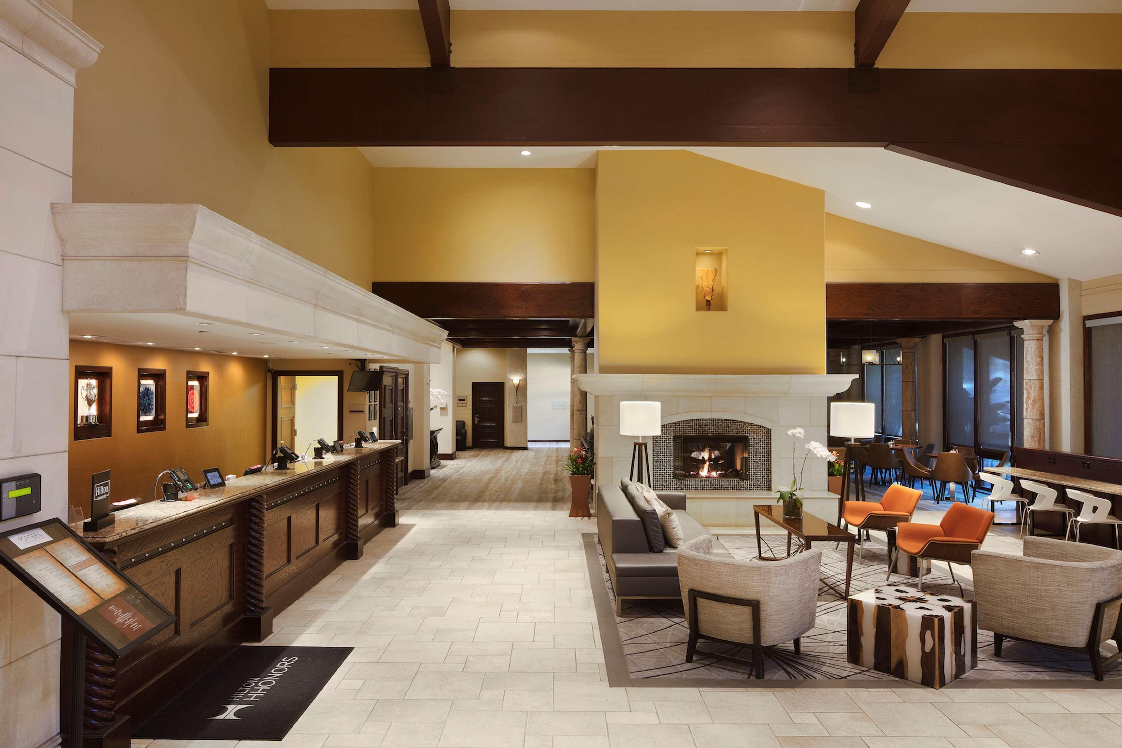 Doubletree By Hilton Ontario Airport Hotell Exteriör bild