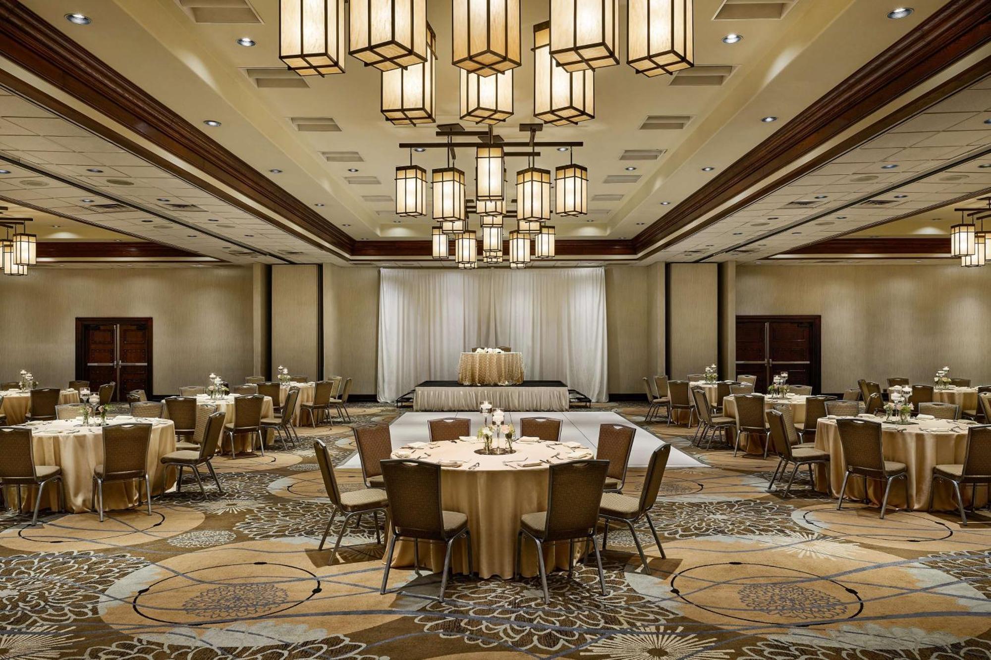 Doubletree By Hilton Ontario Airport Hotell Exteriör bild