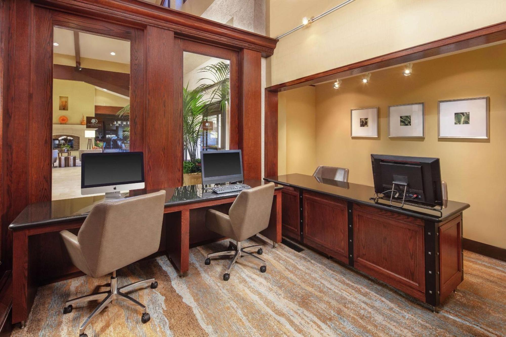 Doubletree By Hilton Ontario Airport Hotell Exteriör bild