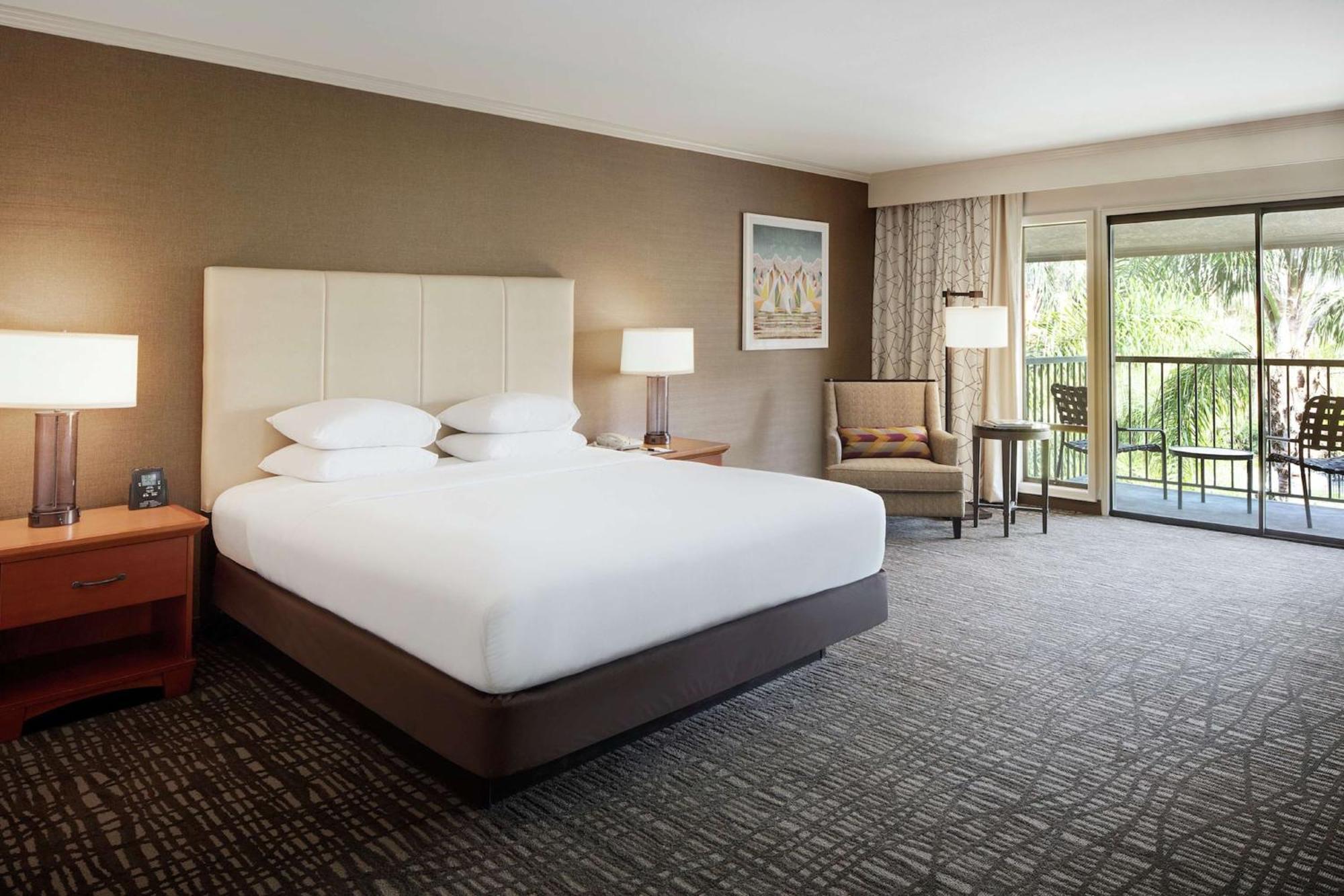 Doubletree By Hilton Ontario Airport Hotell Exteriör bild
