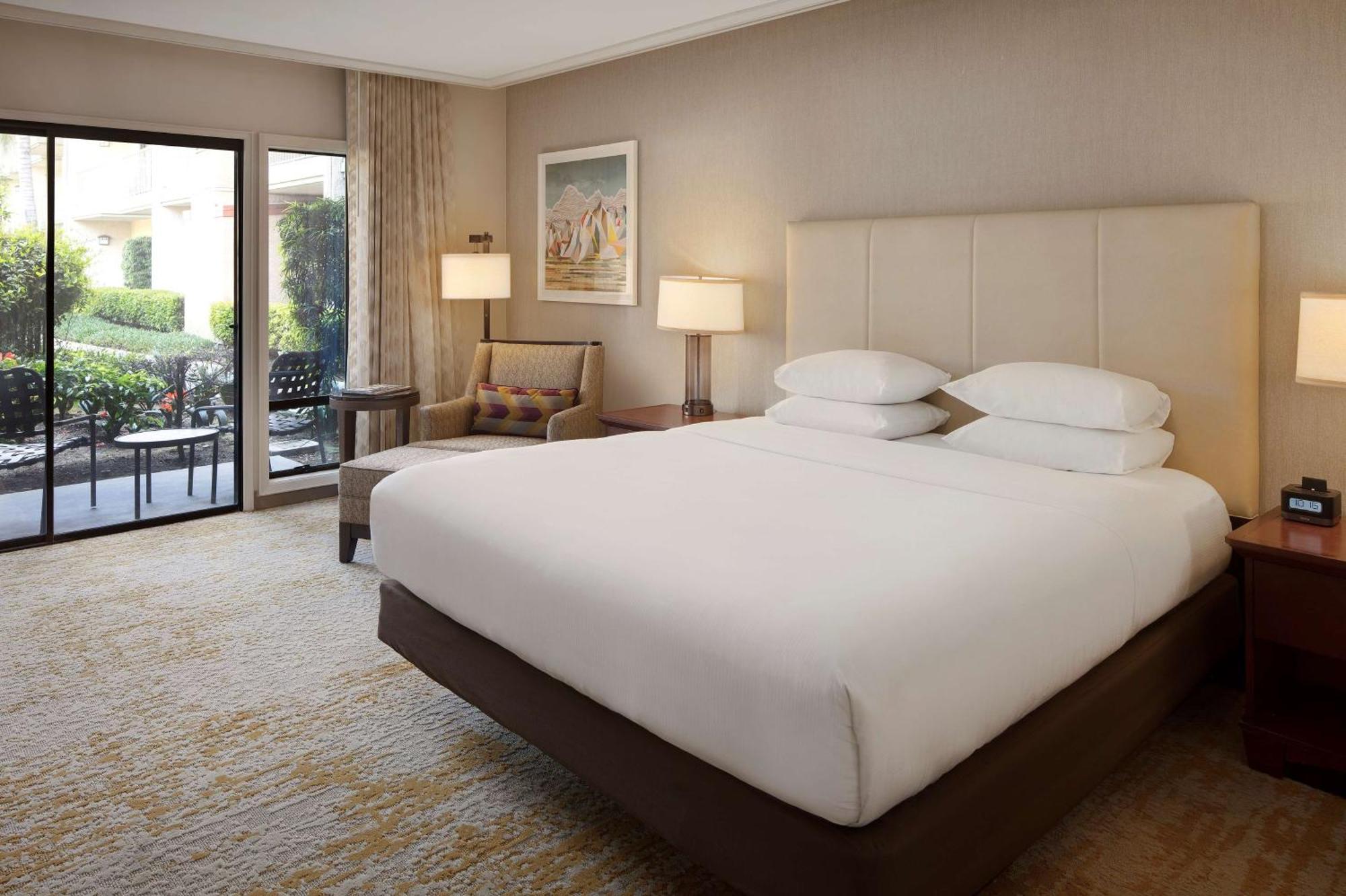 Doubletree By Hilton Ontario Airport Hotell Exteriör bild