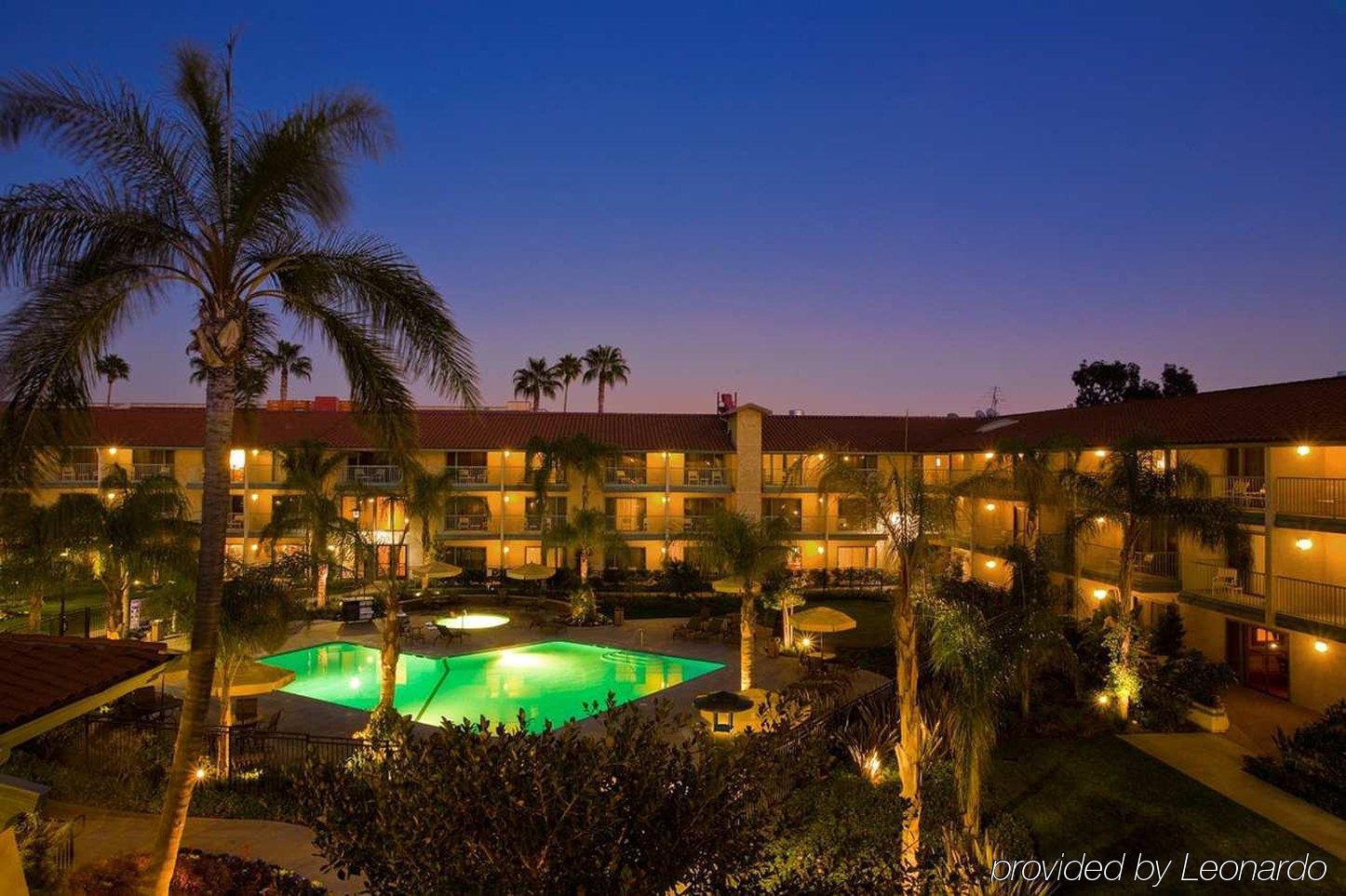 Doubletree By Hilton Ontario Airport Hotell Exteriör bild